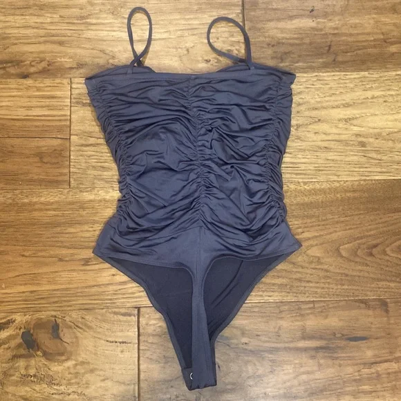 Express Body Contour Bodysuit - Picture 2 of 2